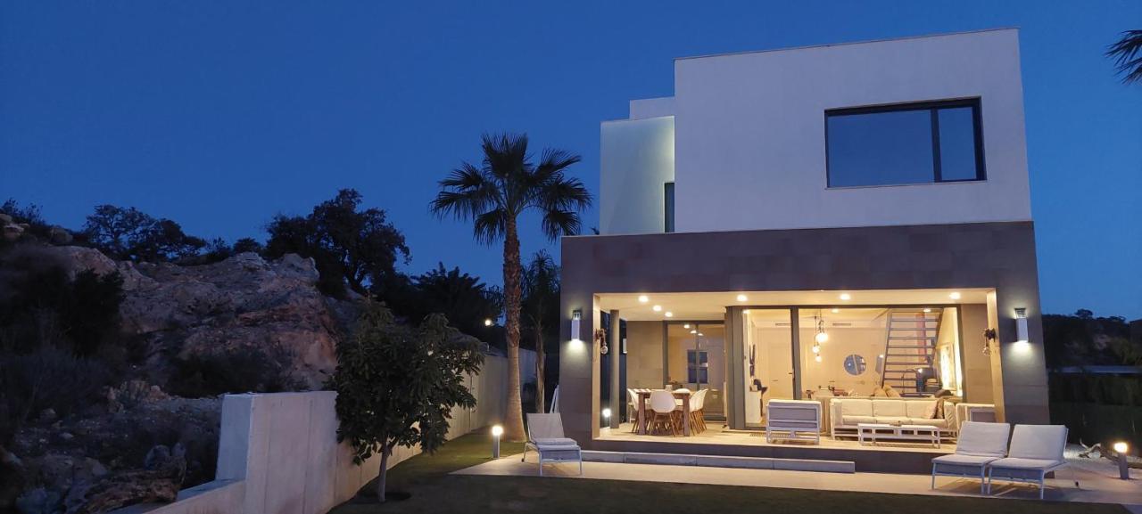 2260-Luxury Villa With Private Pool And Seaview مانيلفا المظهر الخارجي الصورة